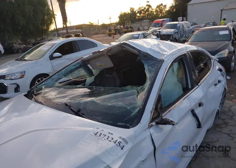 2019 Genesis G70 3.3T Advanced z USA, uszkodzony, nr VIN KMTG54LE6KU025996